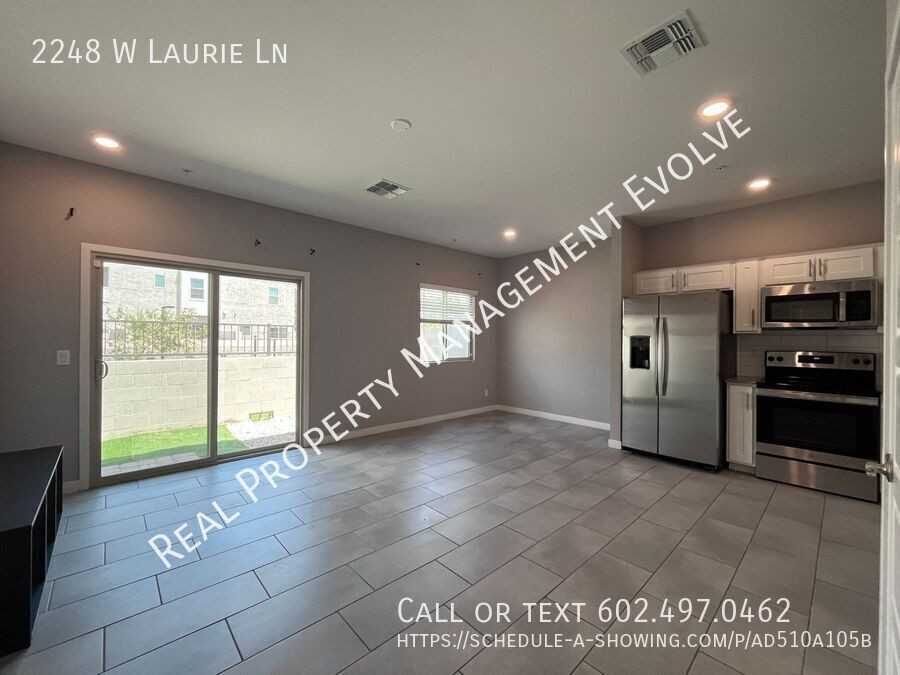 2248 W Laurie Ln - Photo 2 of 25