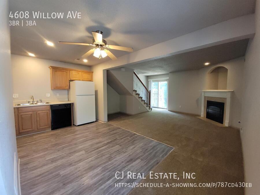 4608 Willow Ave - Photo 3 of 11