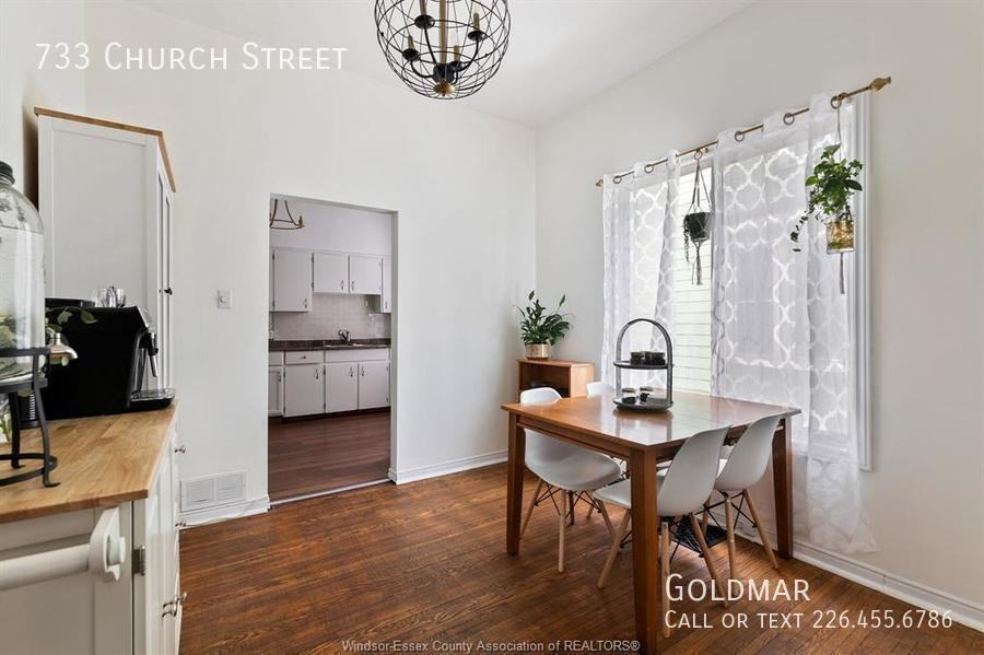 733 Church St - Photo 5 of 20