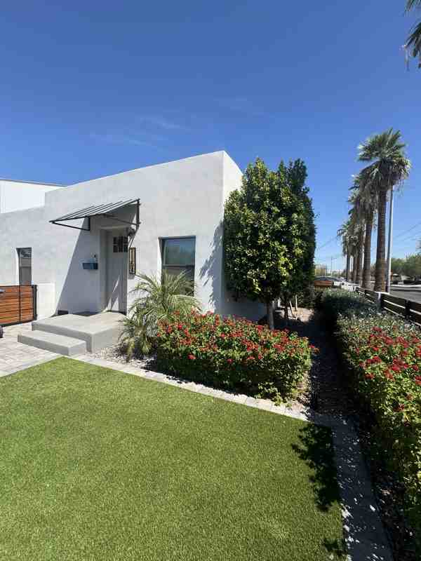 1155 E Diamond St #1155