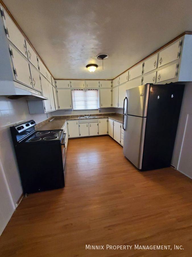 15700 Element Rd - Photo 3 of 19