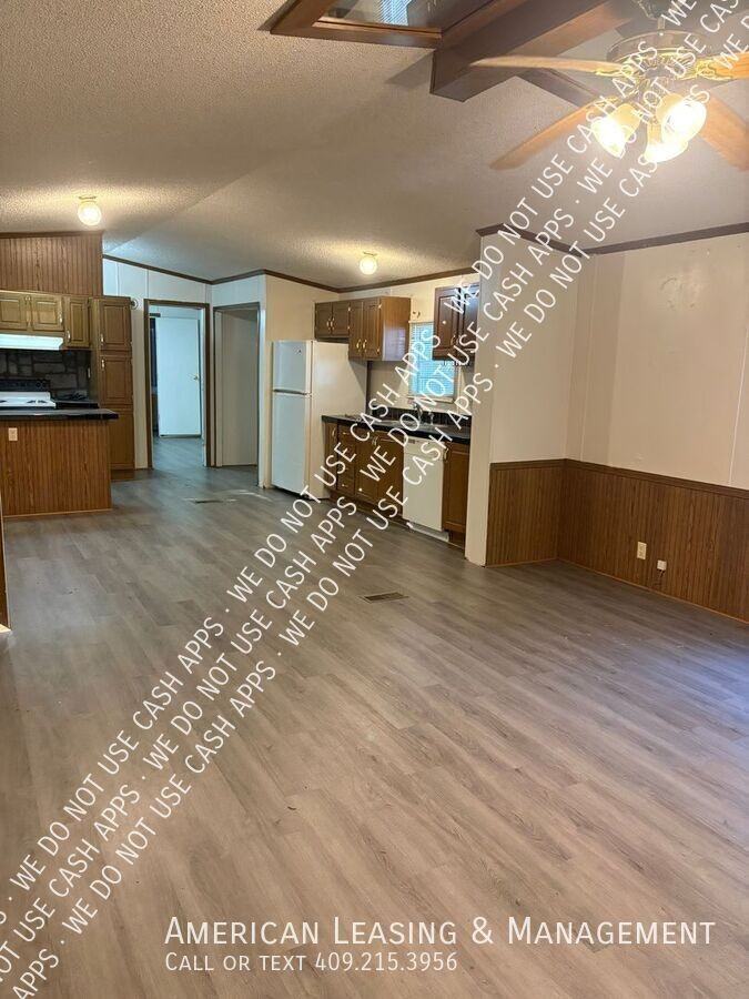 106 Hornet Ln - Photo 2 of 13