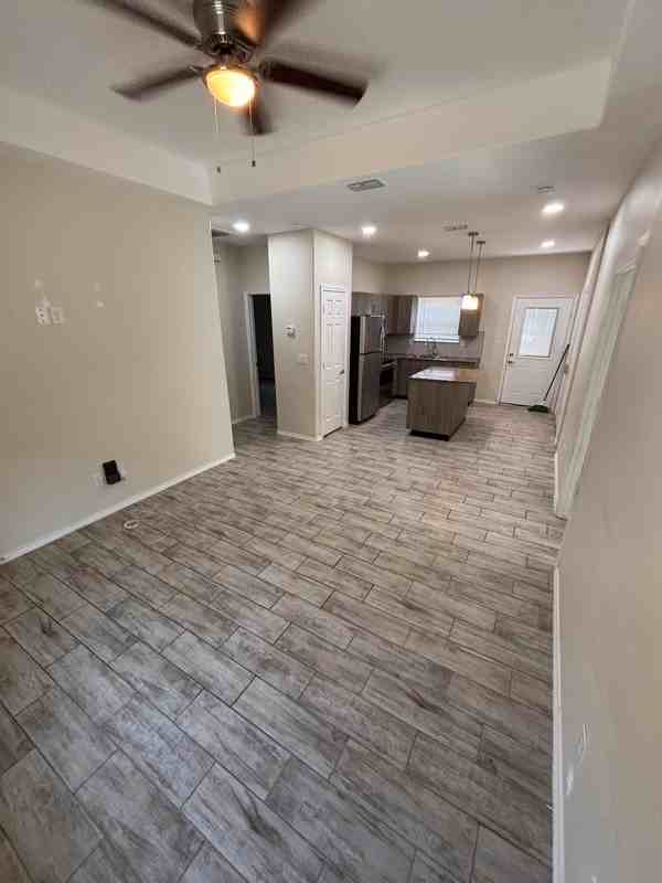 4906 N Hiawatha Dr #4 - Photo 2 of 18