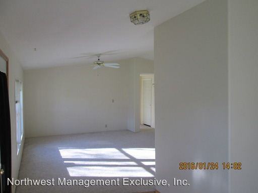 17805 NE 21st St - Photo 3 of 10