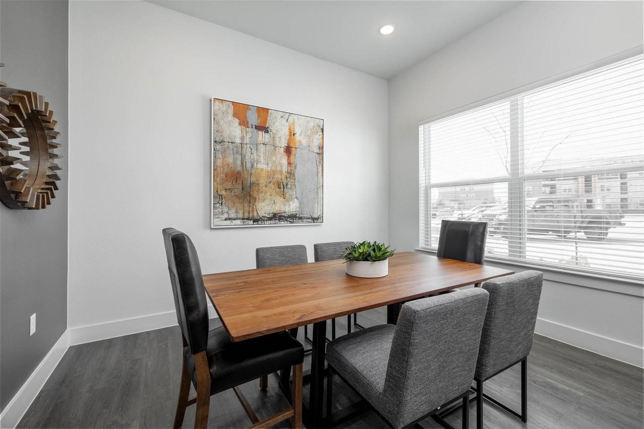 The Standard at Royal Lane - Photo 5 of 27