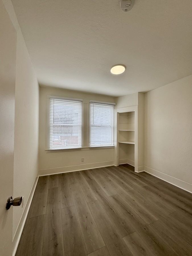 814 Bay St - Photo 2 of 10