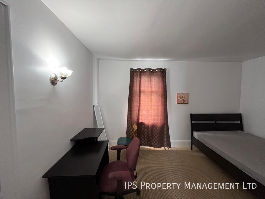 212 Herchimer Ave #A - Photo 2 of 10