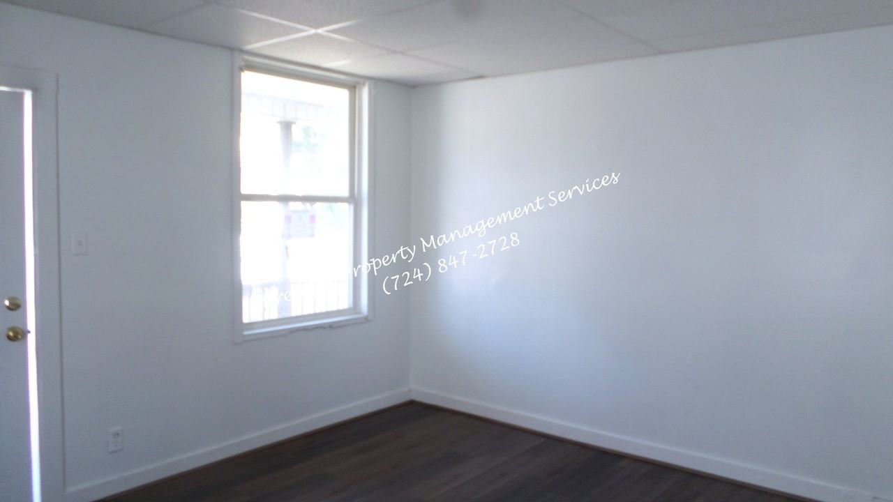 416 East Reynolds Street, Unit #1 - Photo 4 of 15