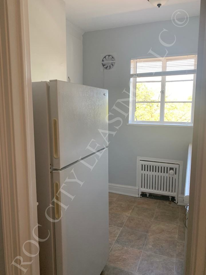 520 East Avenue #05SERIES - Photo 5 of 11