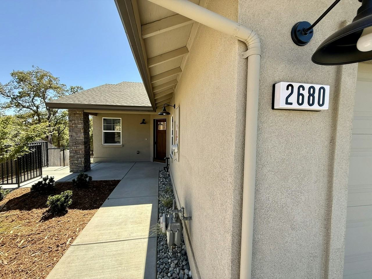 2680 Commons Pl - Photo 3 of 42