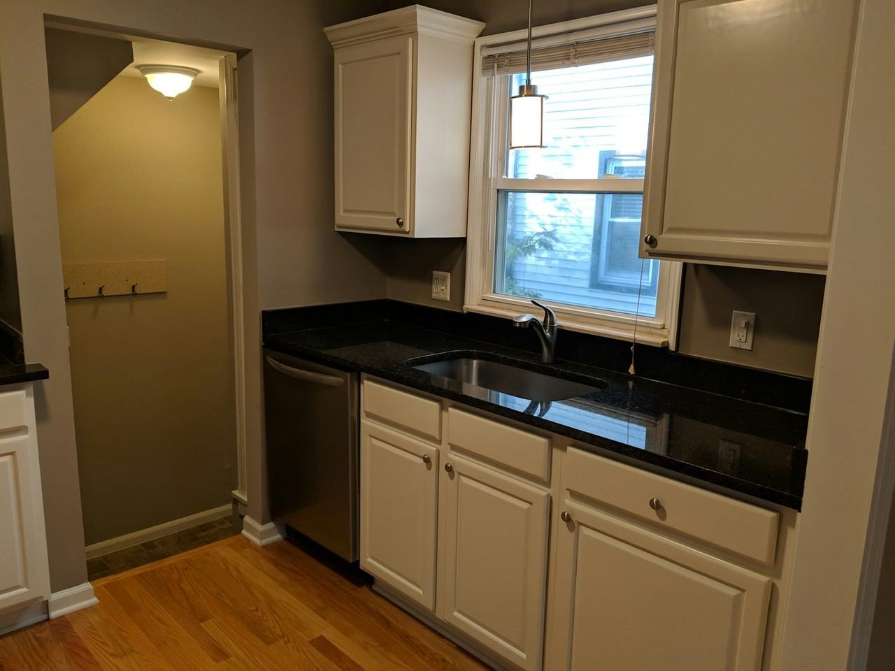 707 North Altadena Avenue - Photo 3 of 20