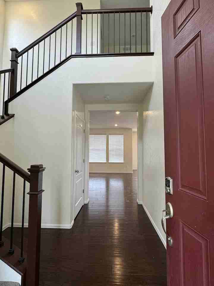 10656 Casper Street - Photo 3 of 30