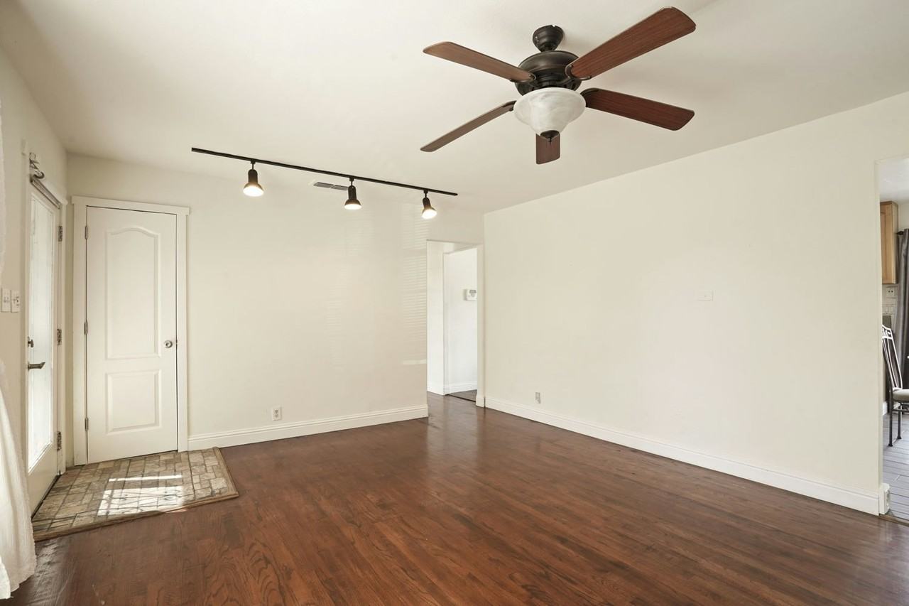 451 Marengo Avenue - Photo 5 of 32