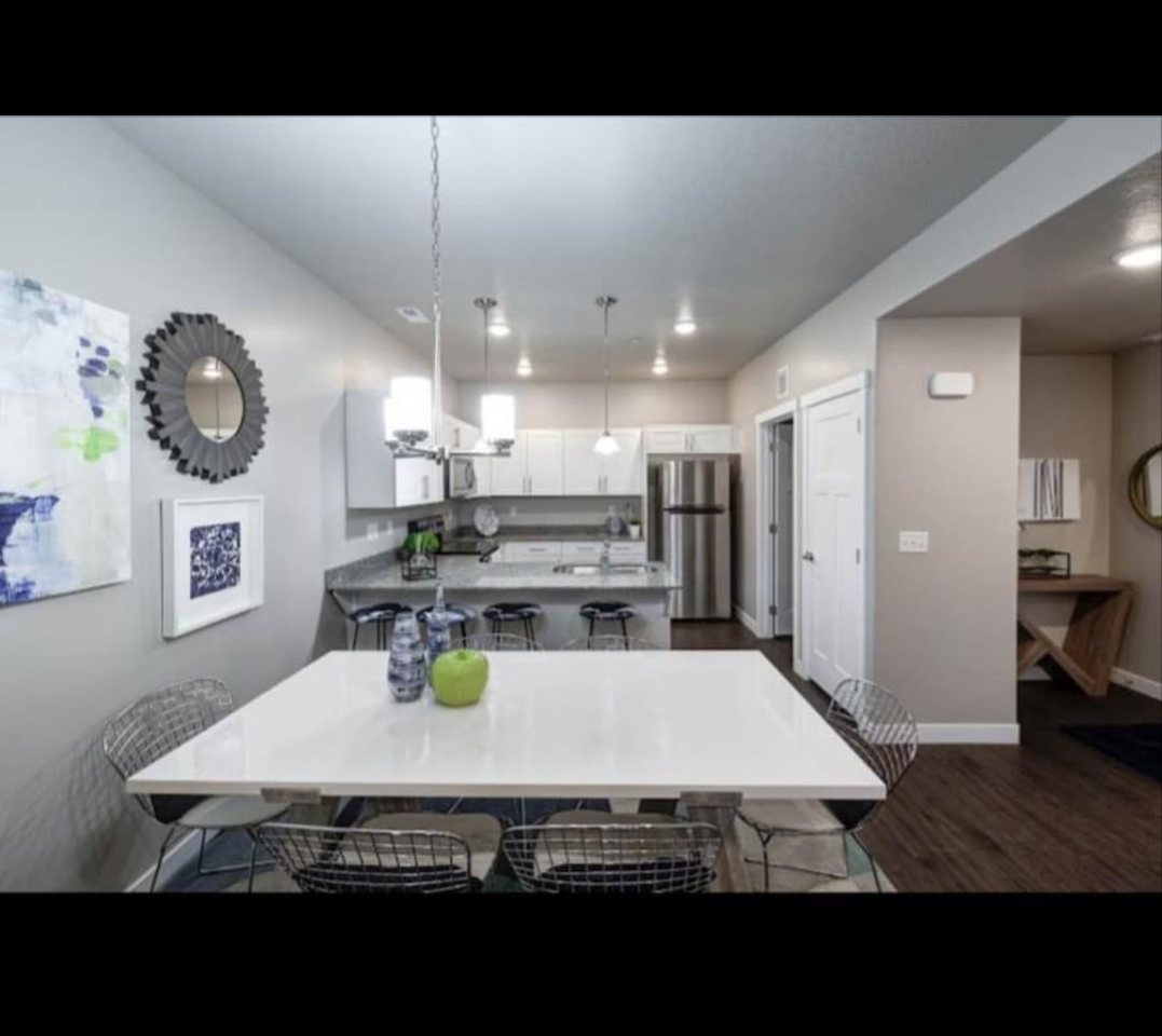 Bldg 06: Unit 210 Type 1: Standard - Photo 3 of 17