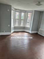 featured image of 34 College St