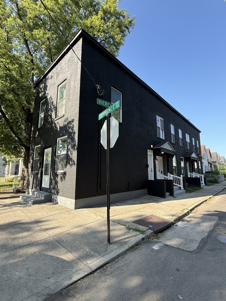 58 Bierce Avenue/231 S Torrence Street - Photo 2 of 50