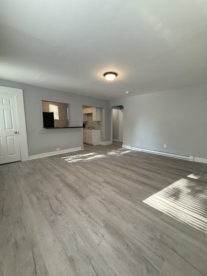 58 Bierce Avenue/231 S Torrence Street - Photo 3 of 50