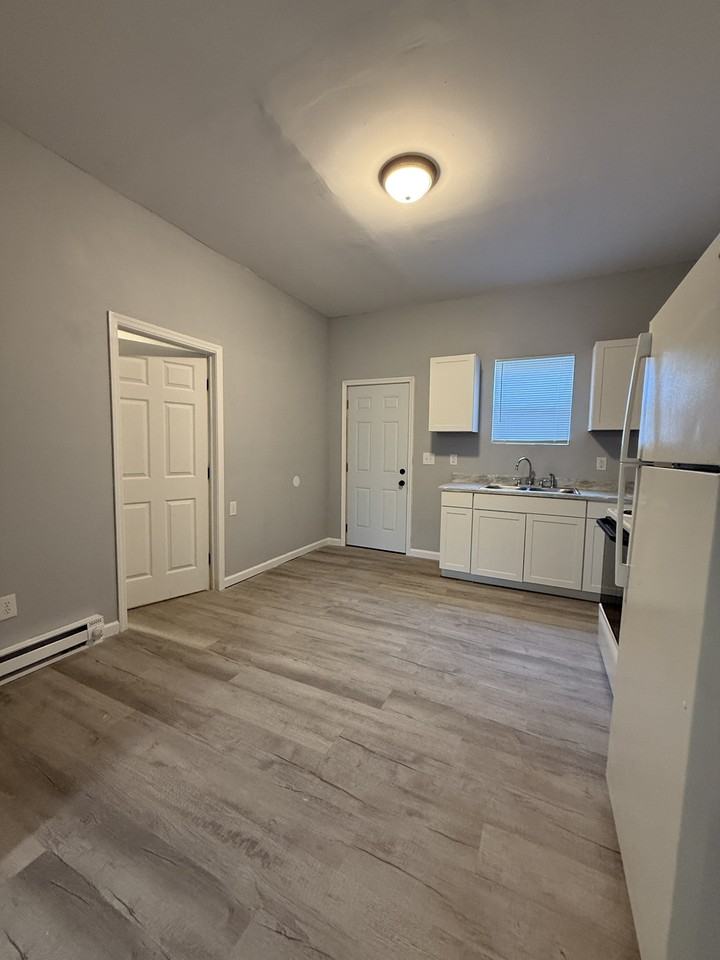 58 Bierce Avenue/231 S Torrence Street - Photo 6 of 45