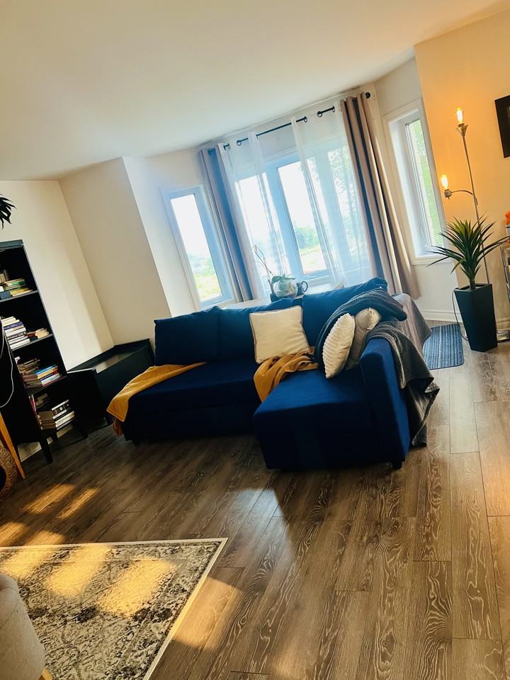 121 Rue de la Fabrique #3 - Photo 3 of 8