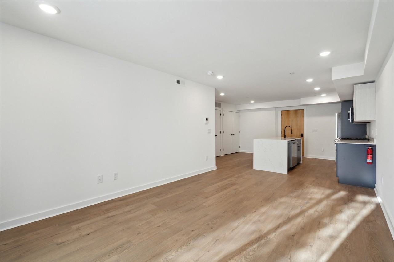 1951 Point Breeze Avenue - Photo 4 of 50