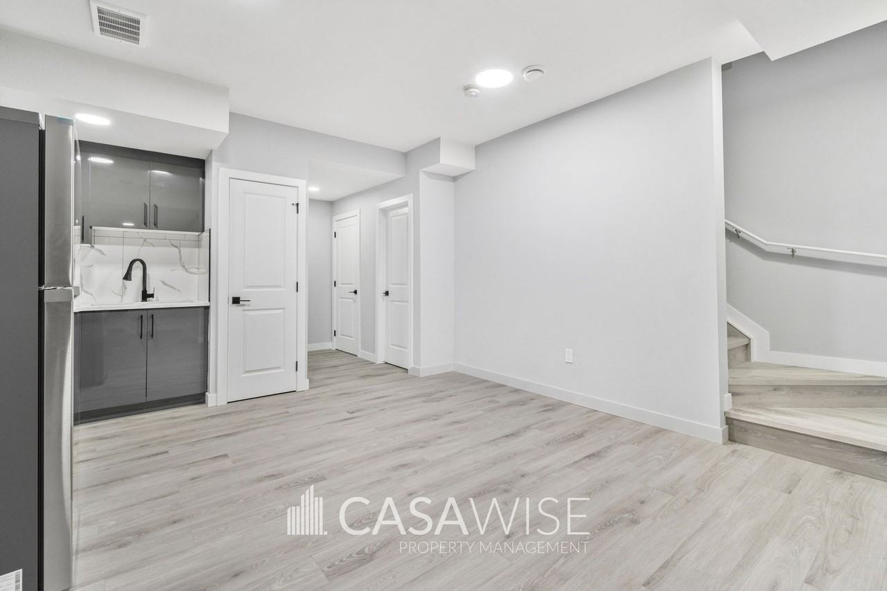 1227 Plum Bend Sw Bsmt #BS - Photo 2 of 12