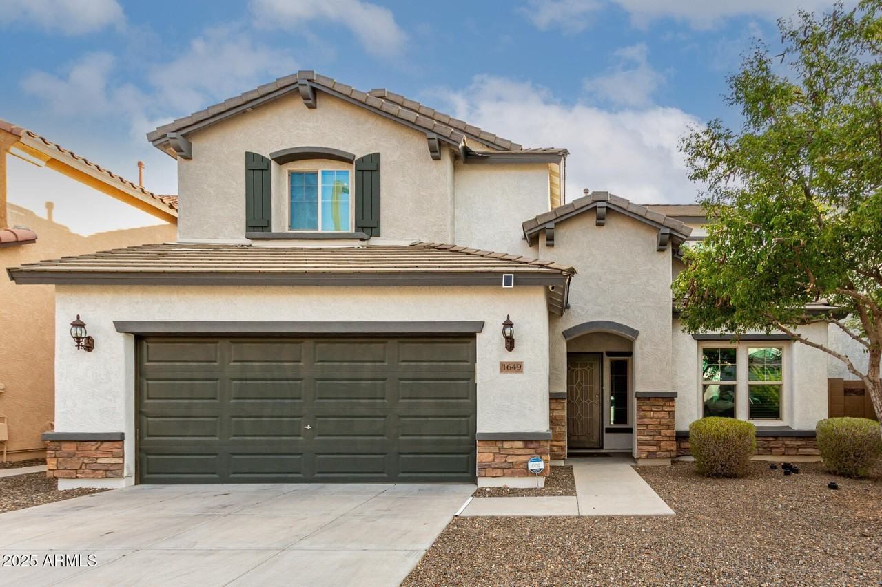 1649 West Red Bird Road - Photo 2 of 50