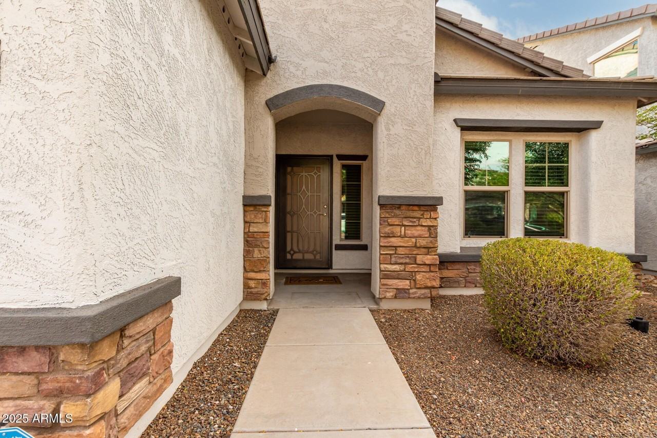 1649 West Red Bird Road - Photo 7 of 50