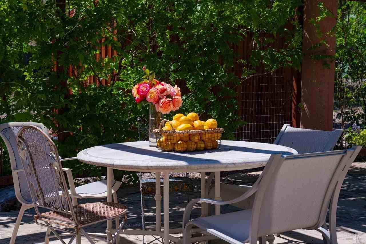 321 Dutch Henry Canyon Rd - Photo 5 of 45