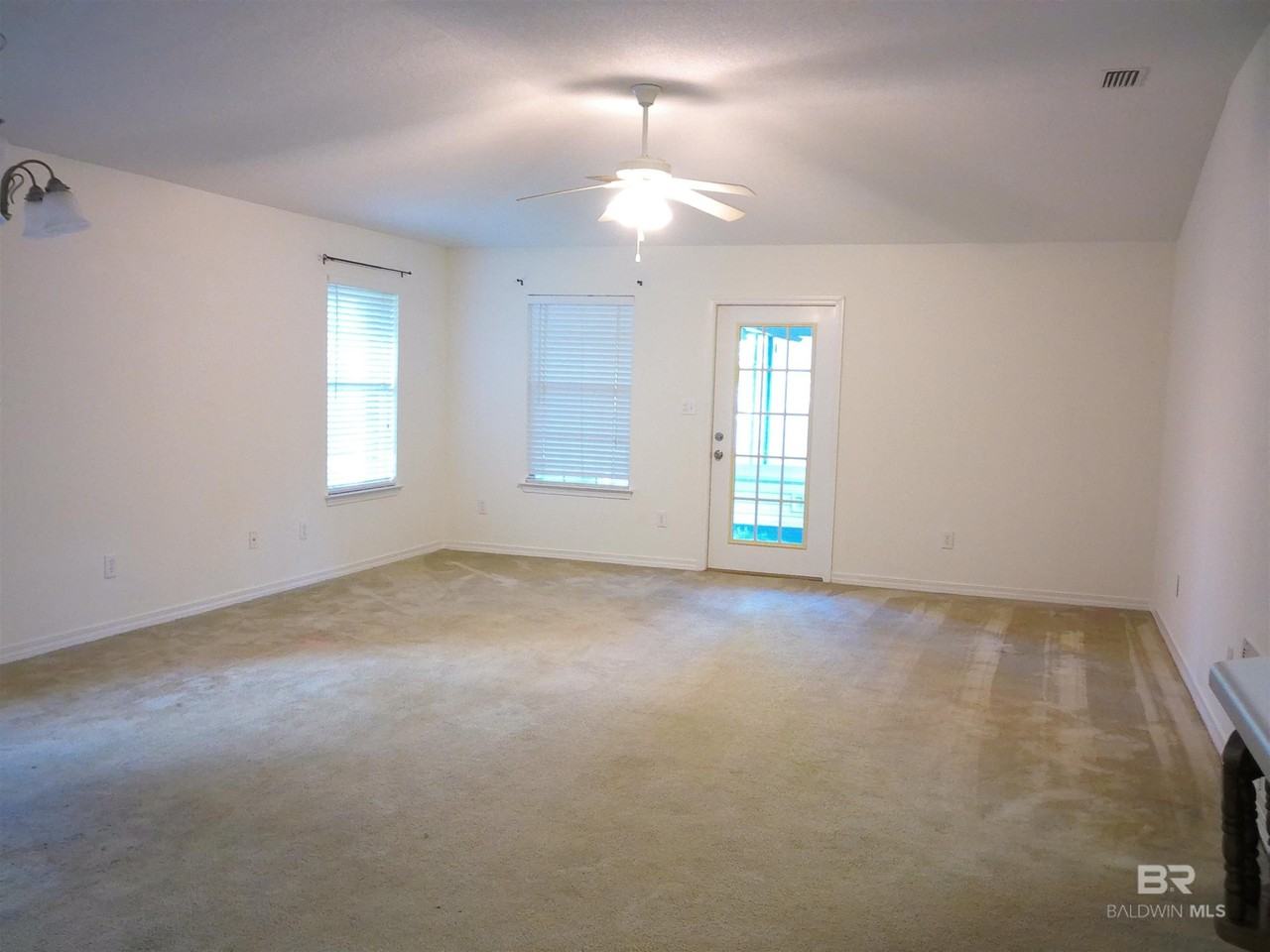 108 Davison Loop - Photo 4 of 20