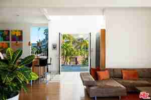 featured image of 817 Enchanted Way