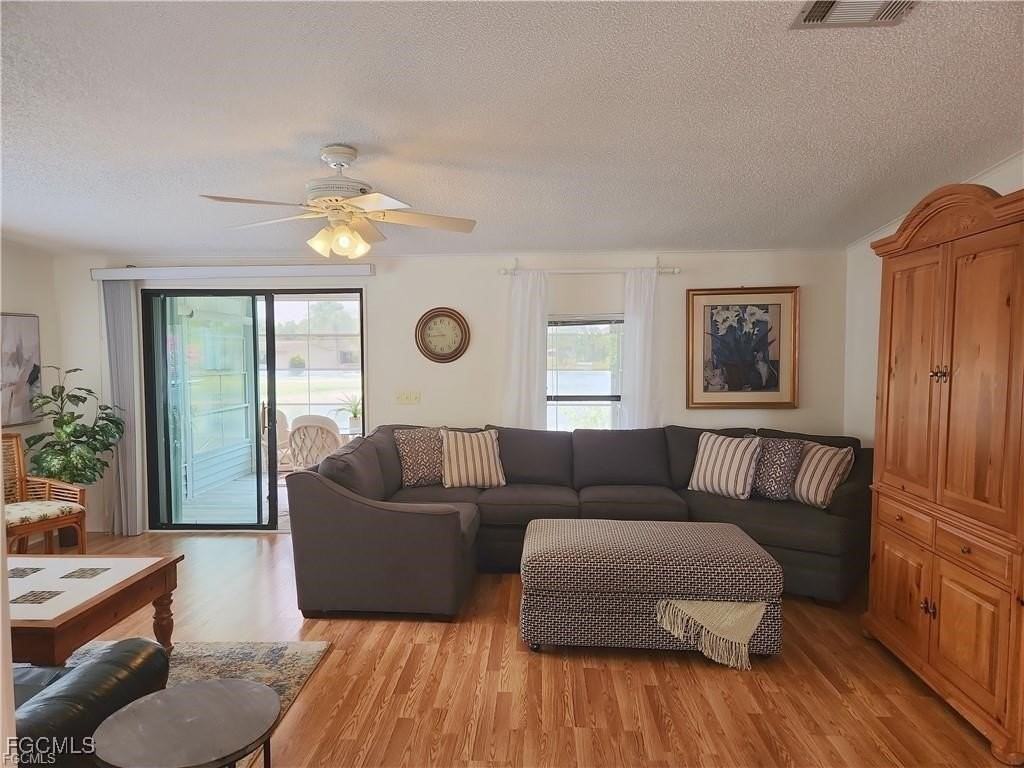 10401 Circle Pine Rd - Photo 7 of 20