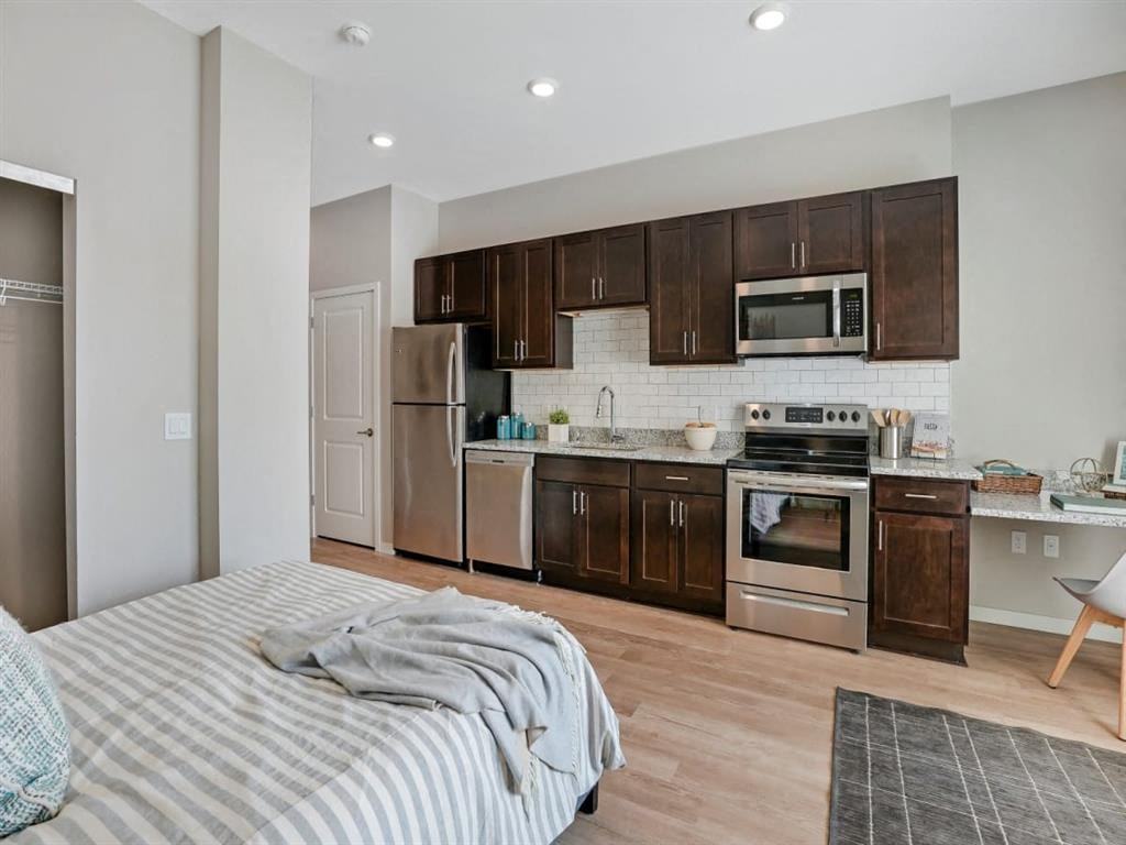 Timber & Tie - Photo 3 of 50