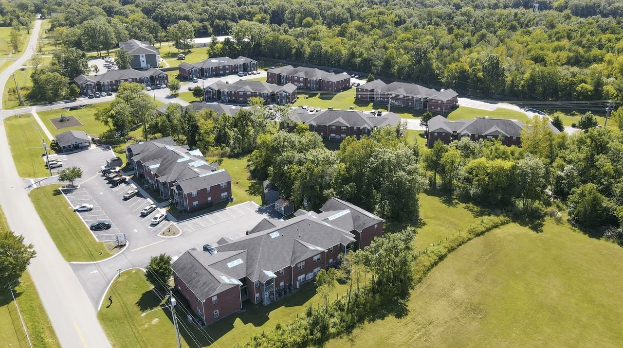 Peyton Park Apartments, L.P. - Photo 4 of 10