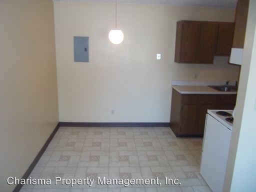 2511  E Irwin - Photo 3 of 8