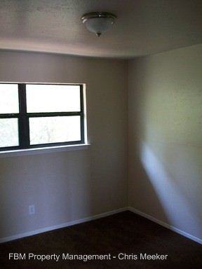 1207 N Clay - Photo 2 of 13