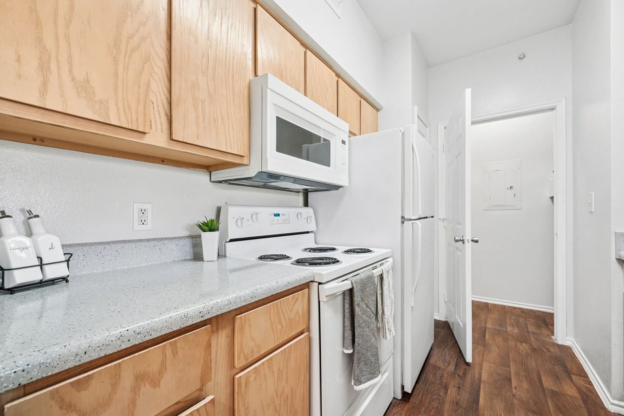 Blue Lake Villas II - Photo 4 of 50