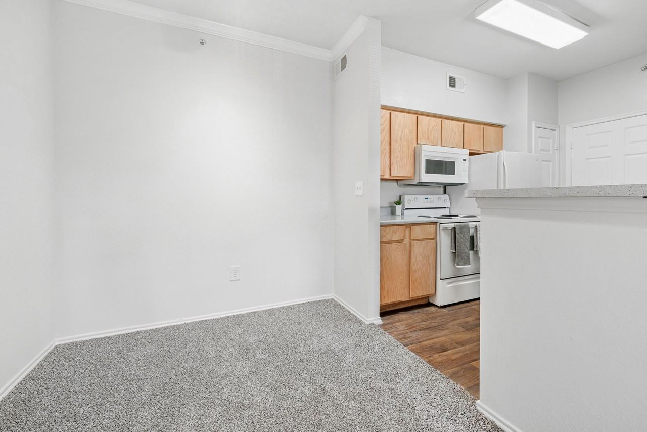 Blue Lake Villas - Photo 7 of 50