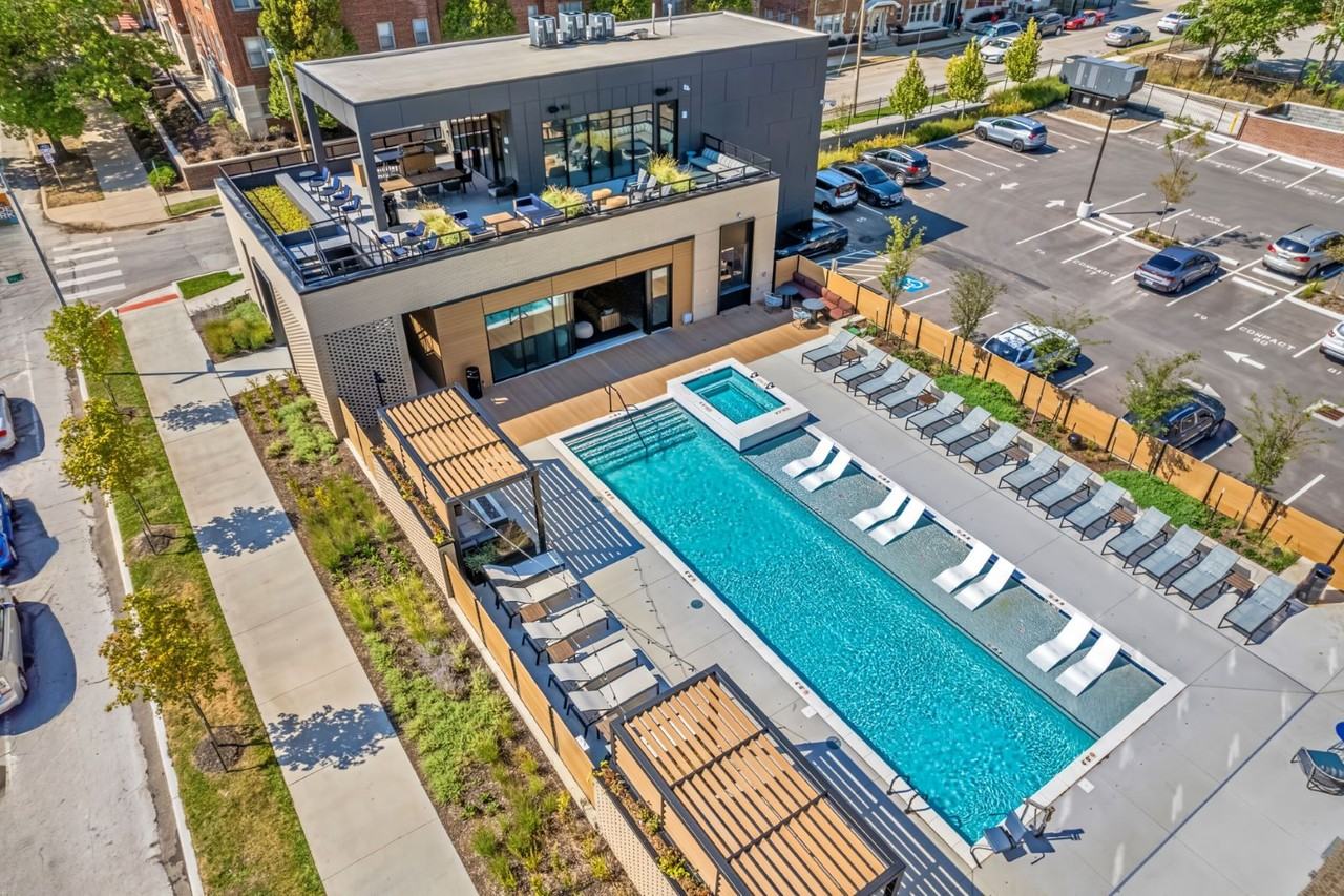 Senate at The Crosswalks - Photo 3 of 42