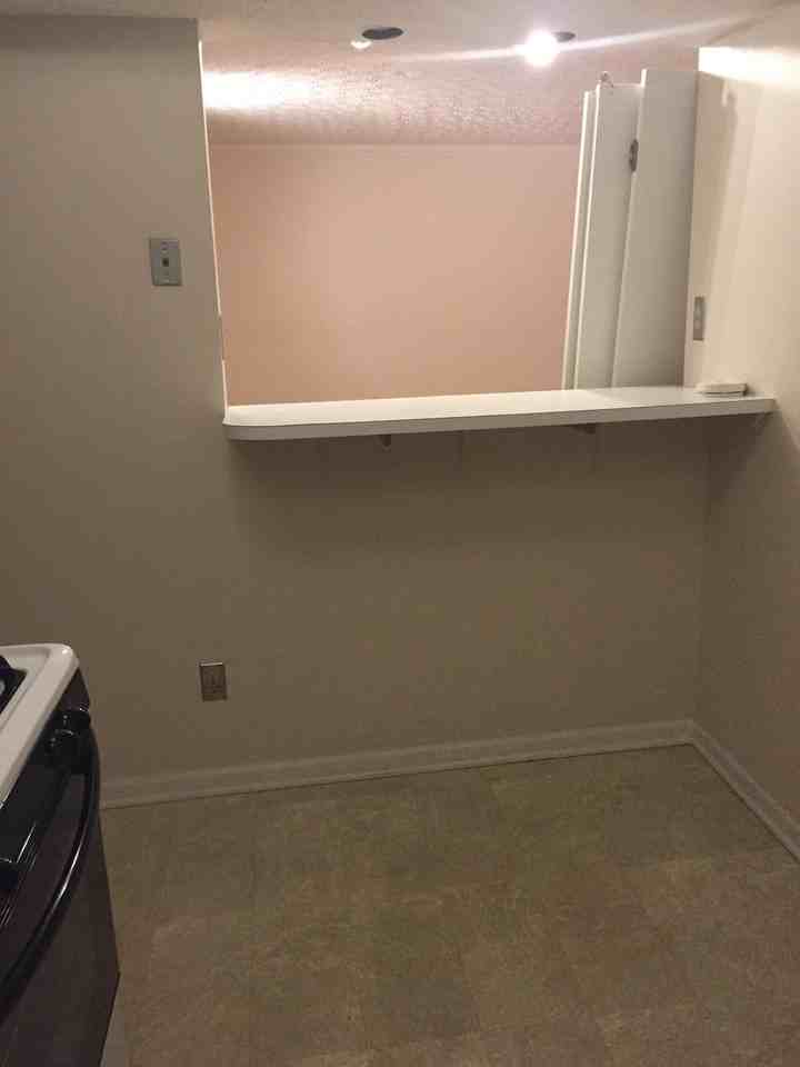 Summit St 814-816 MLR - Photo 4 of 13