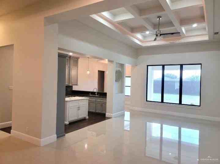 5105 W Highland Ave - Photo 4 of 28