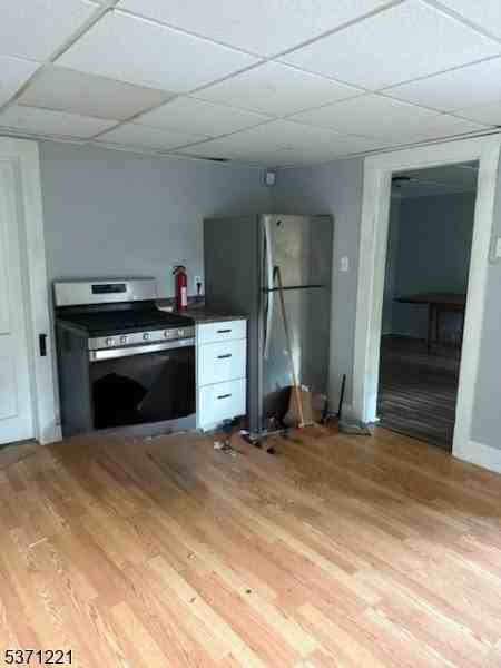 4 Harrison St #B - Photo 6 of 8