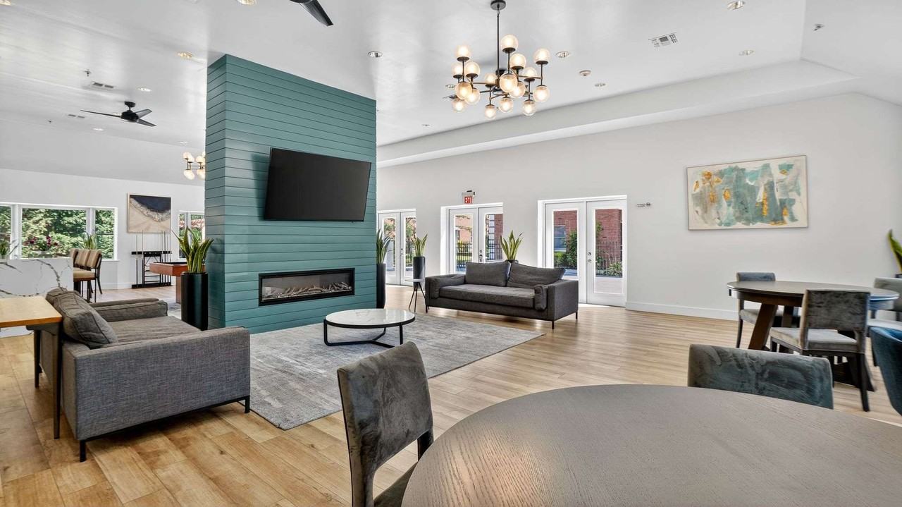 Bunt Commons II: 55+ Senior Living Community - Photo 6 of 16