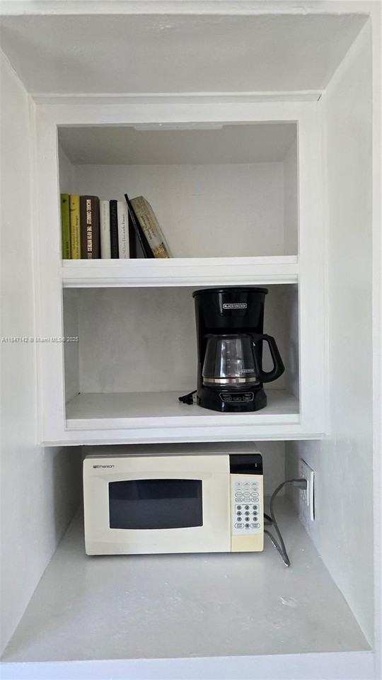 90 Isle Of Venice Dr #9A - Photo 5 of 8