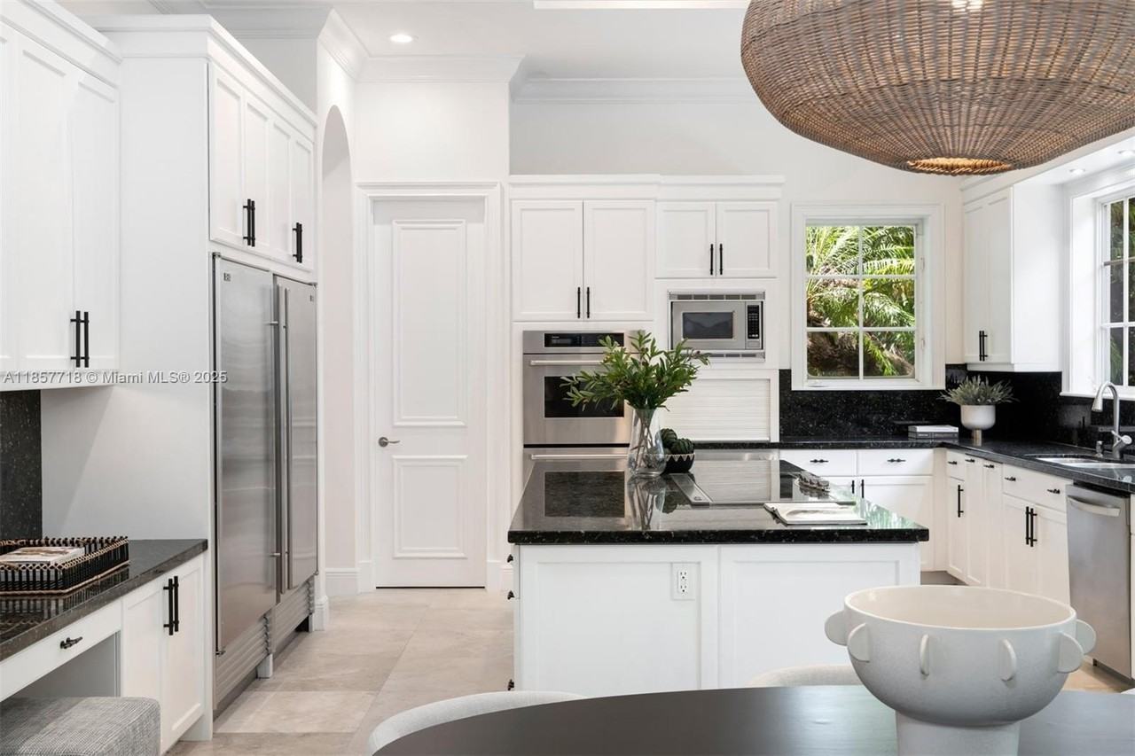 9941 Sw 60th Ct - Photo 4 of 50