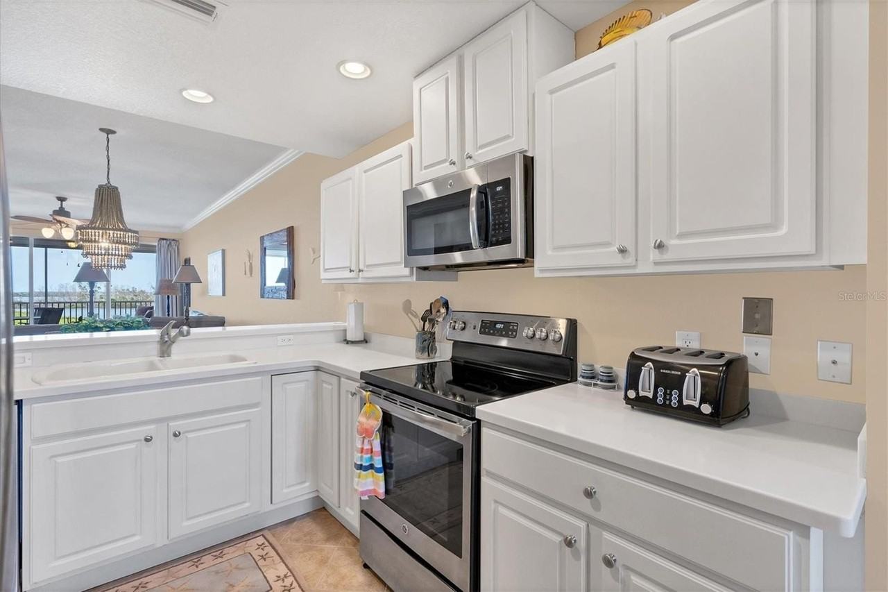 13313 Gasparilla Rd #204 - Photo 5 of 28