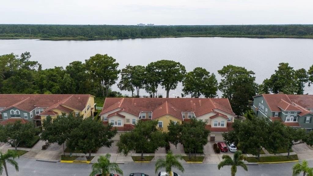 10332 Fallsgrove St - Photo 3 of 18