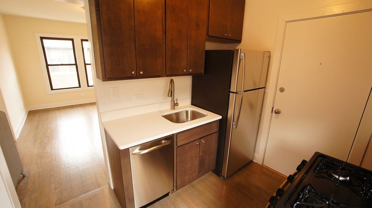 2643 Spaulding LLC - Photo 3 of 20