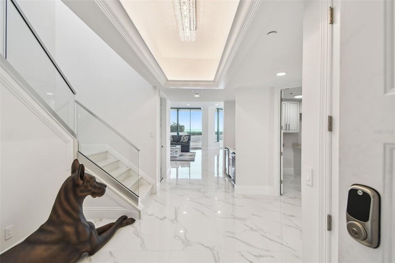 1560 Gulf Blvd #306 - Photo 2 of 50