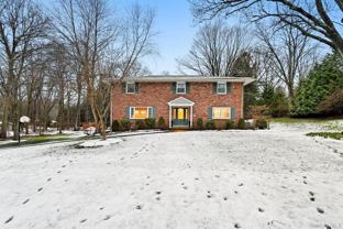 11 Orchard Cir - Photo 1 of 1