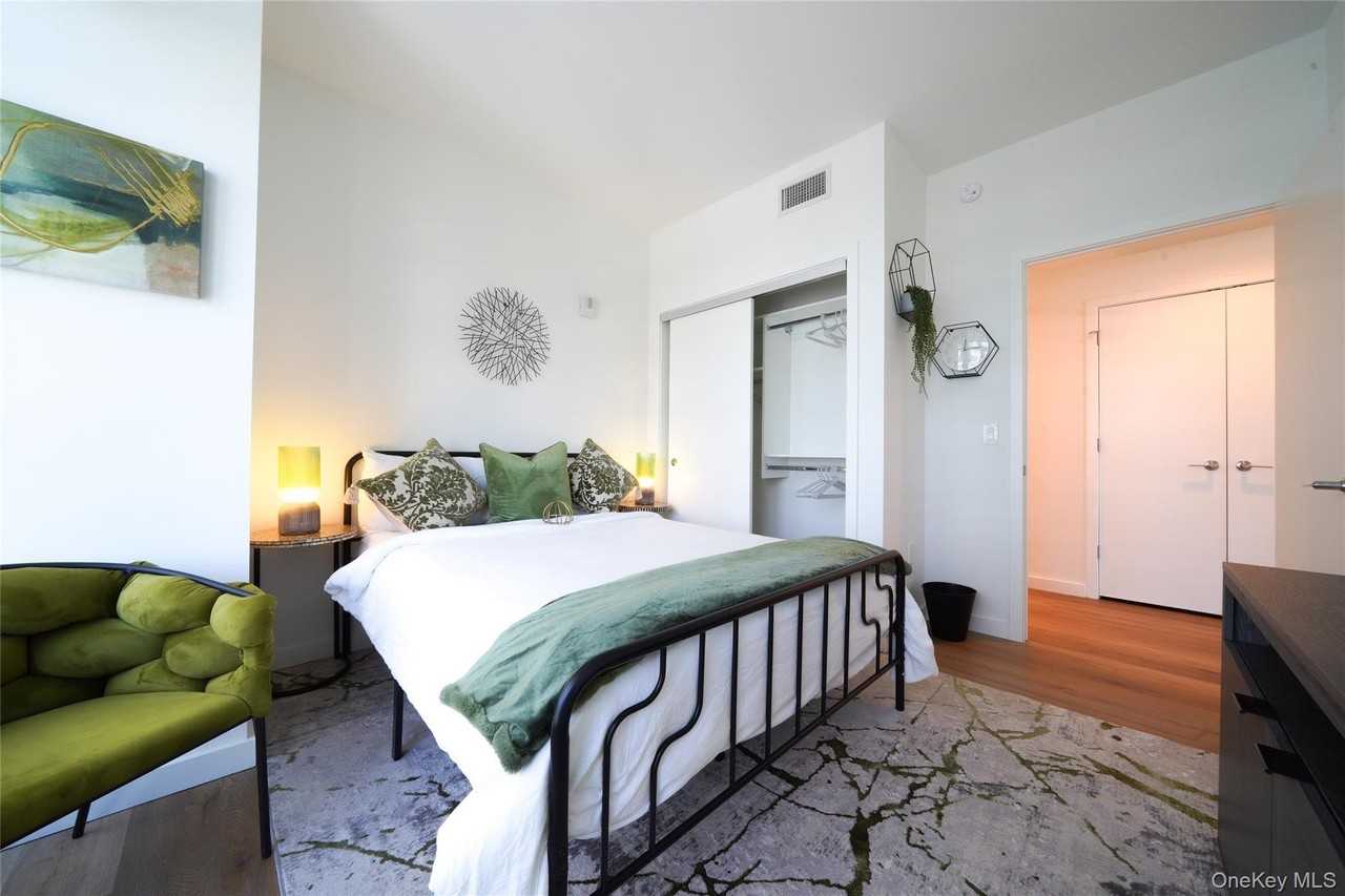 50 Clinton Pl - Photo 7 of 15